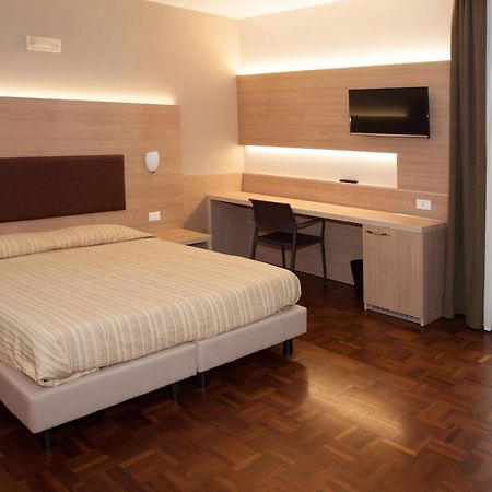 Hotel Buca Di Bacco Volta Mantovana Esterno foto