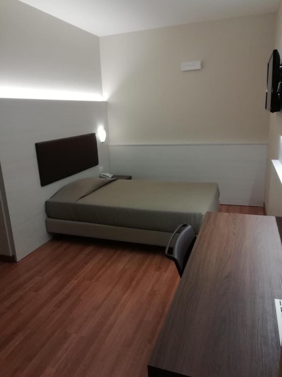 Hotel Buca Di Bacco Volta Mantovana Esterno foto